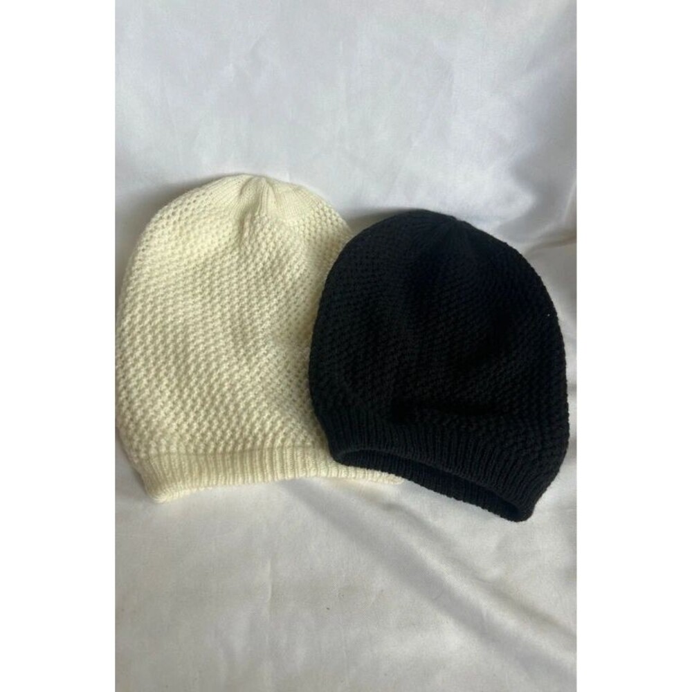 2 Bass Knit Beanie Hats 1 Ivory 1 Black